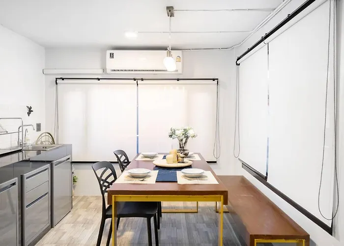 Spacious 4br Family Chatuchak Market 12 Sleeps Appartement Bangkok
