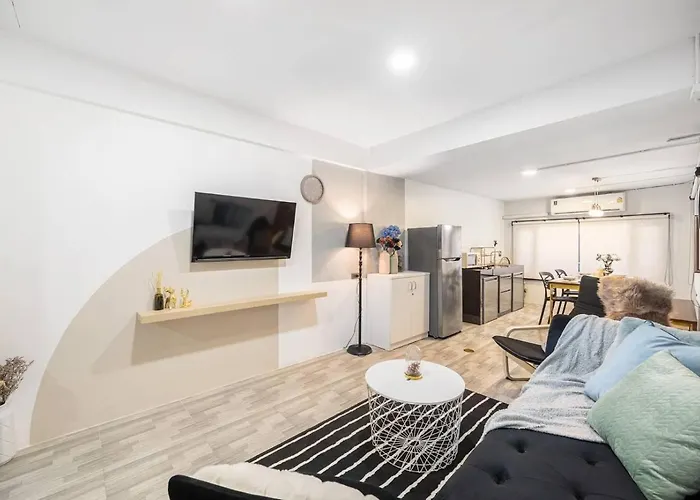Spacious 4br Family Chatuchak Market 12 Sleeps Appartement